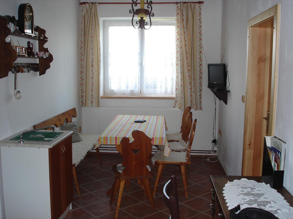 Pension Otevek Trhove Sviny Ruang foto