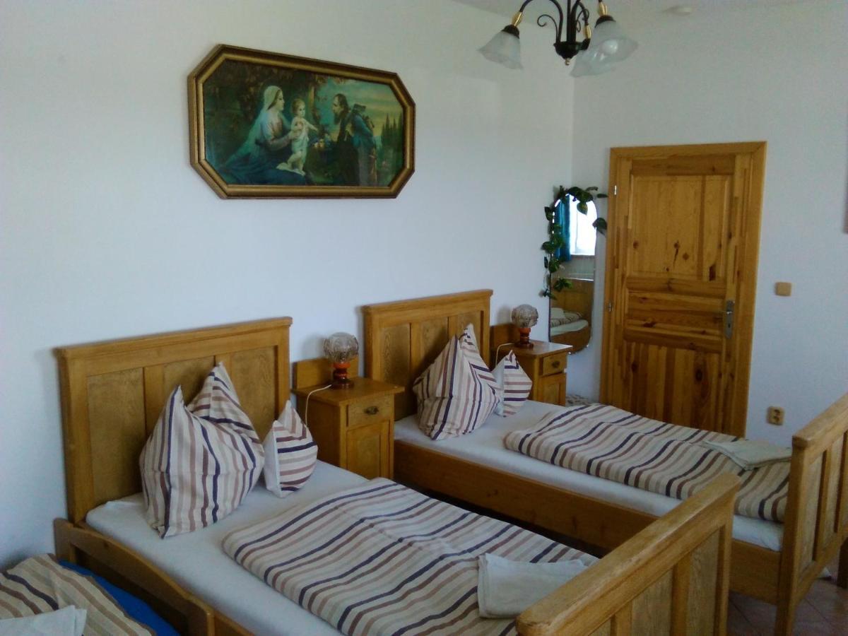 Pension Otevek Trhove Sviny Bagian luar foto