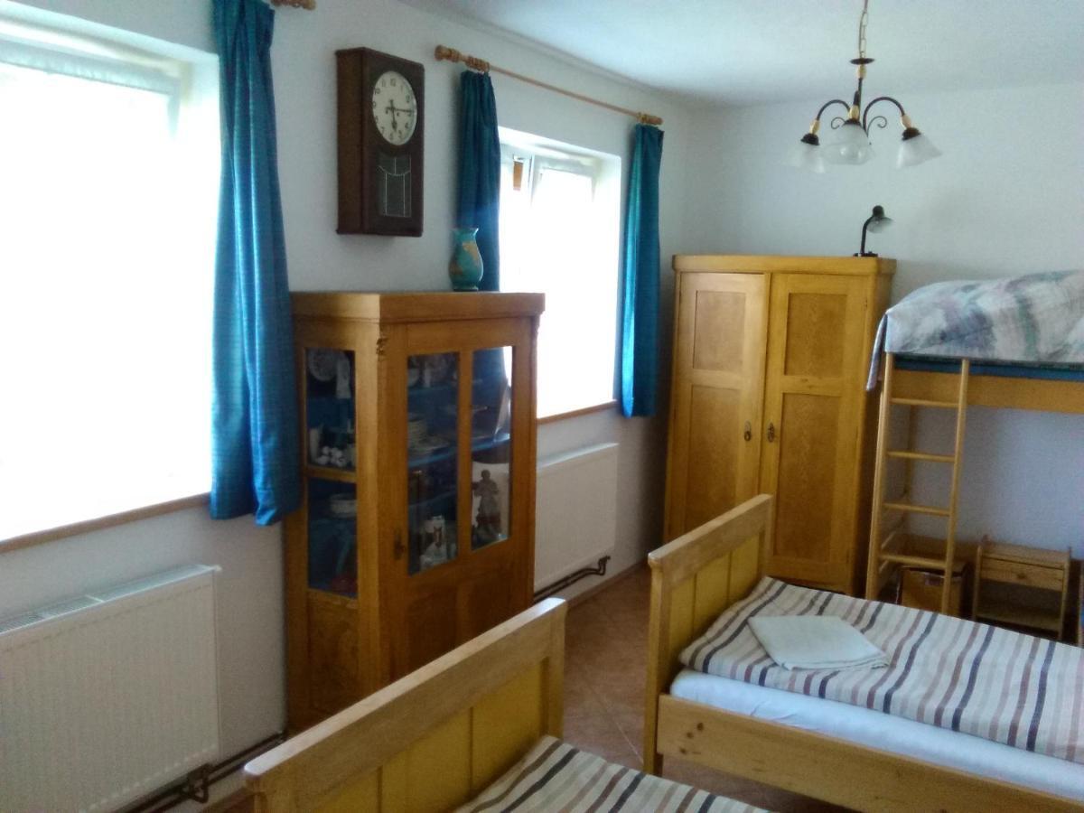 Pension Otevek Trhove Sviny Bagian luar foto